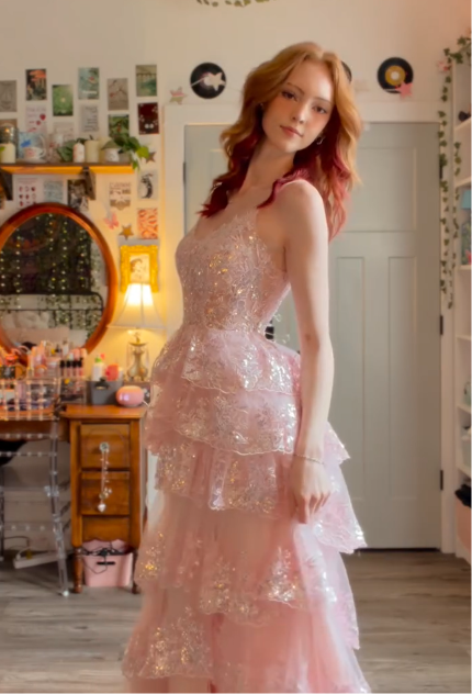 Ofherown Pink Sequin Layered E - Women Luxury Formal Wear recension och pris